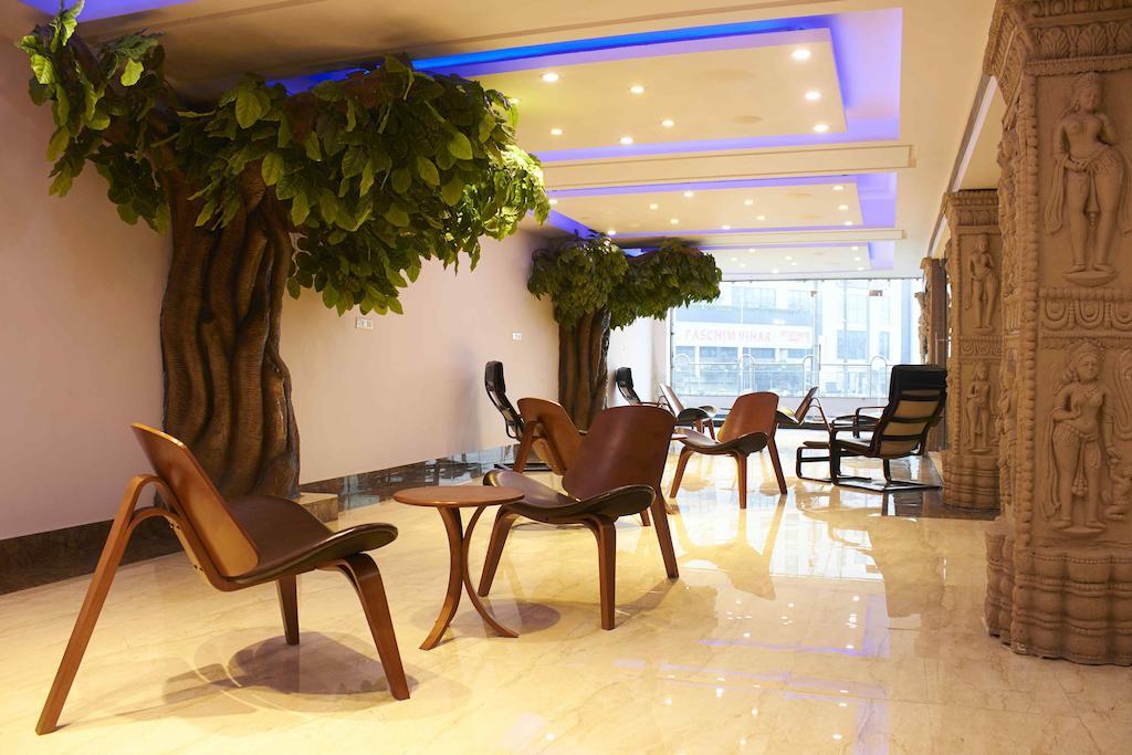 Hotel Waterfall Делі Екстер'єр фото