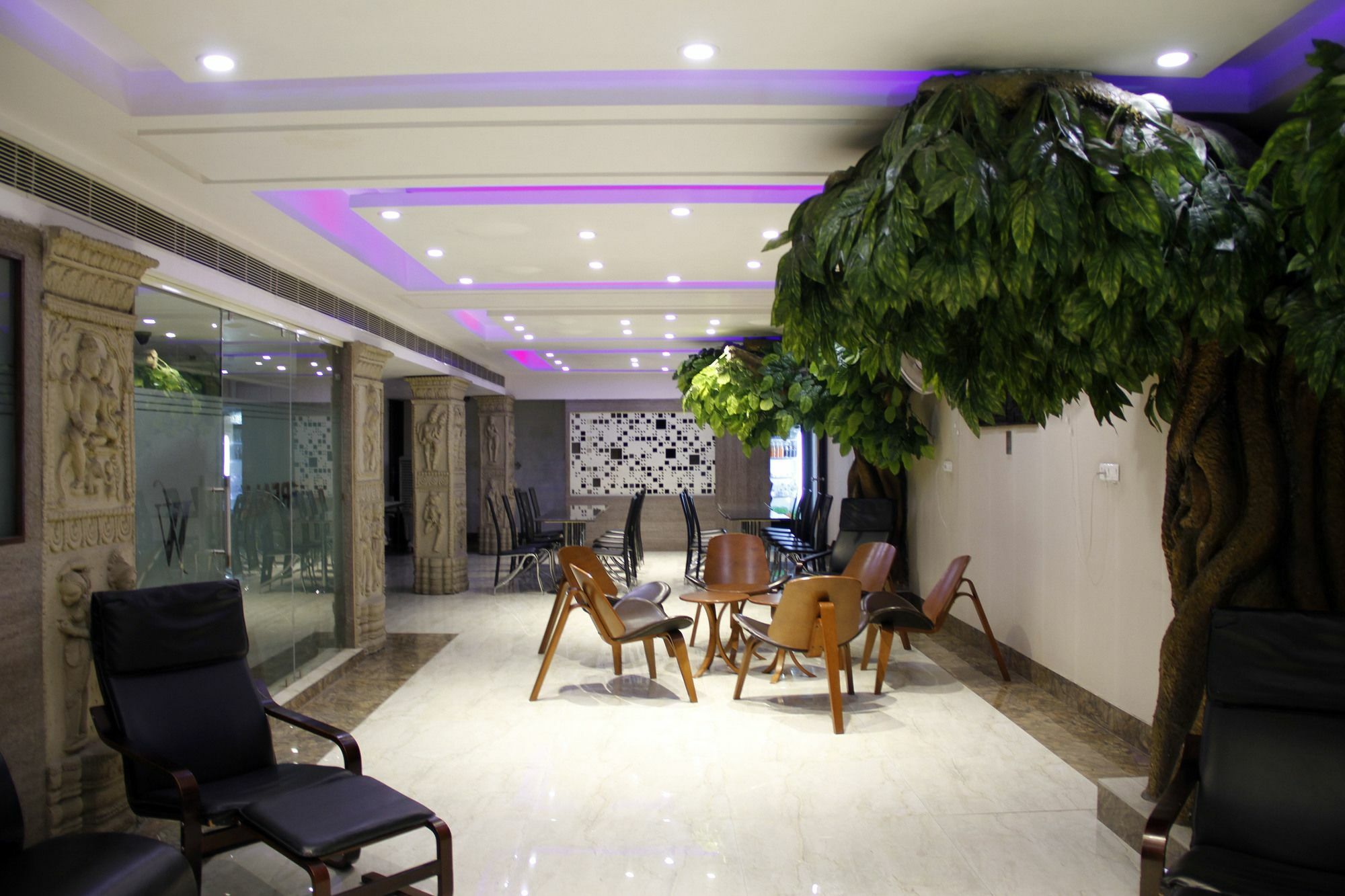 Hotel Waterfall Делі Екстер'єр фото